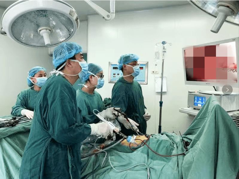 点赞！市第四人民医院普外科成功“拆弹”为农妇解危