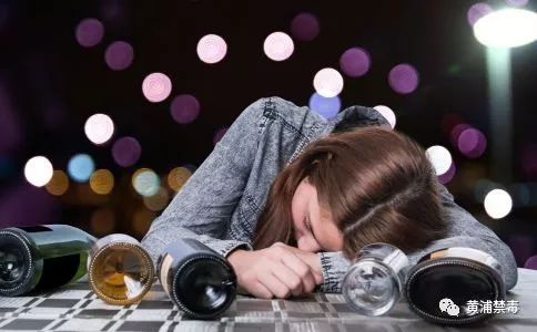 10个小妙招缓解酒后头疼头晕,酒后头疼缓解6个小妙招视频