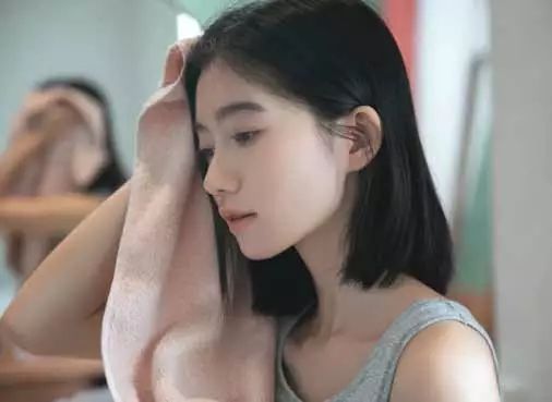 三利毛巾百货展销会,三利毛巾2024年新品发布会直播间