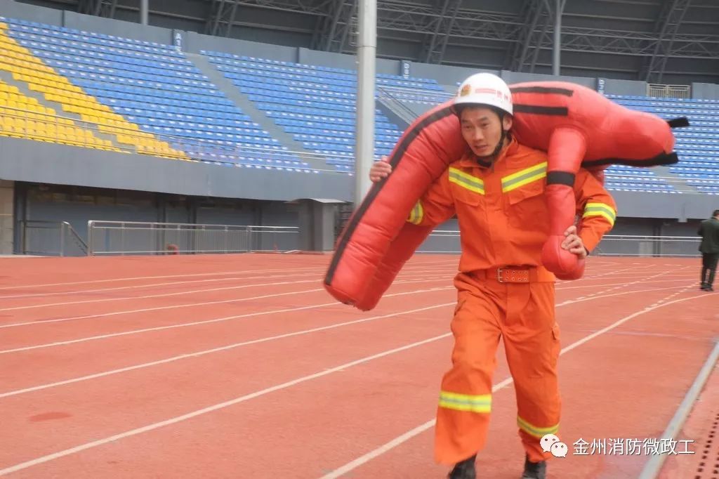 防火员们的青春奋斗故事,防火员陈建军感人事迹