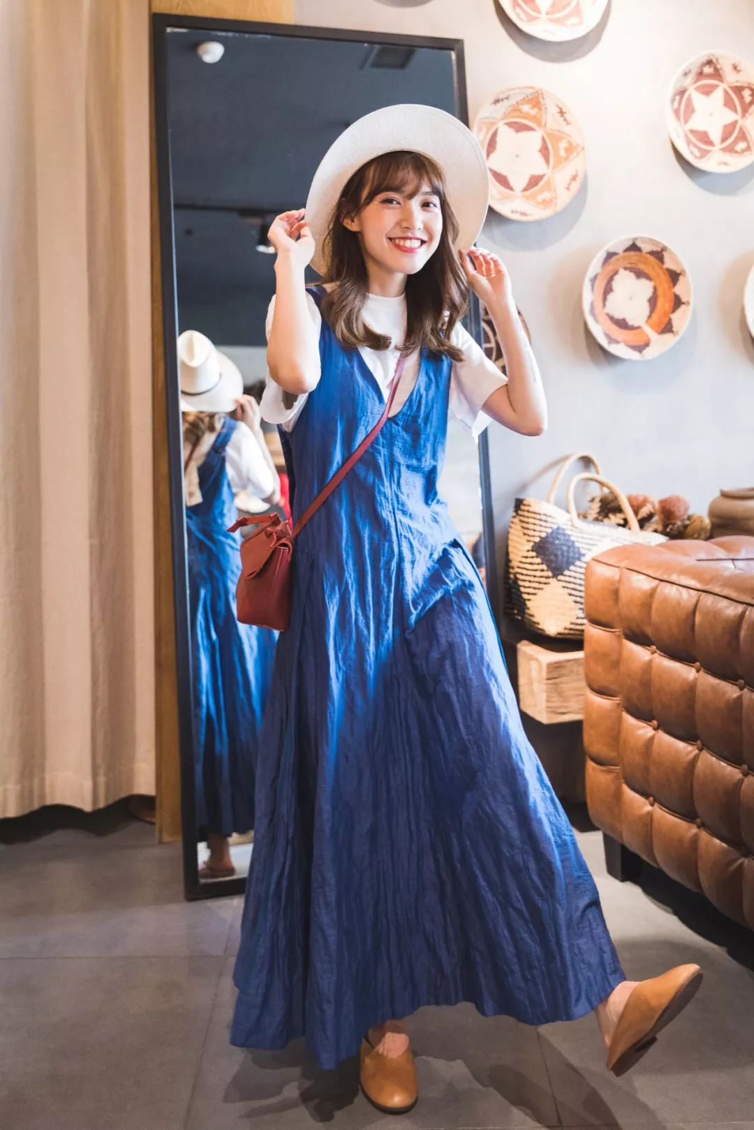 发型妆容与穿搭 (妆容发型和穿搭都是关键)