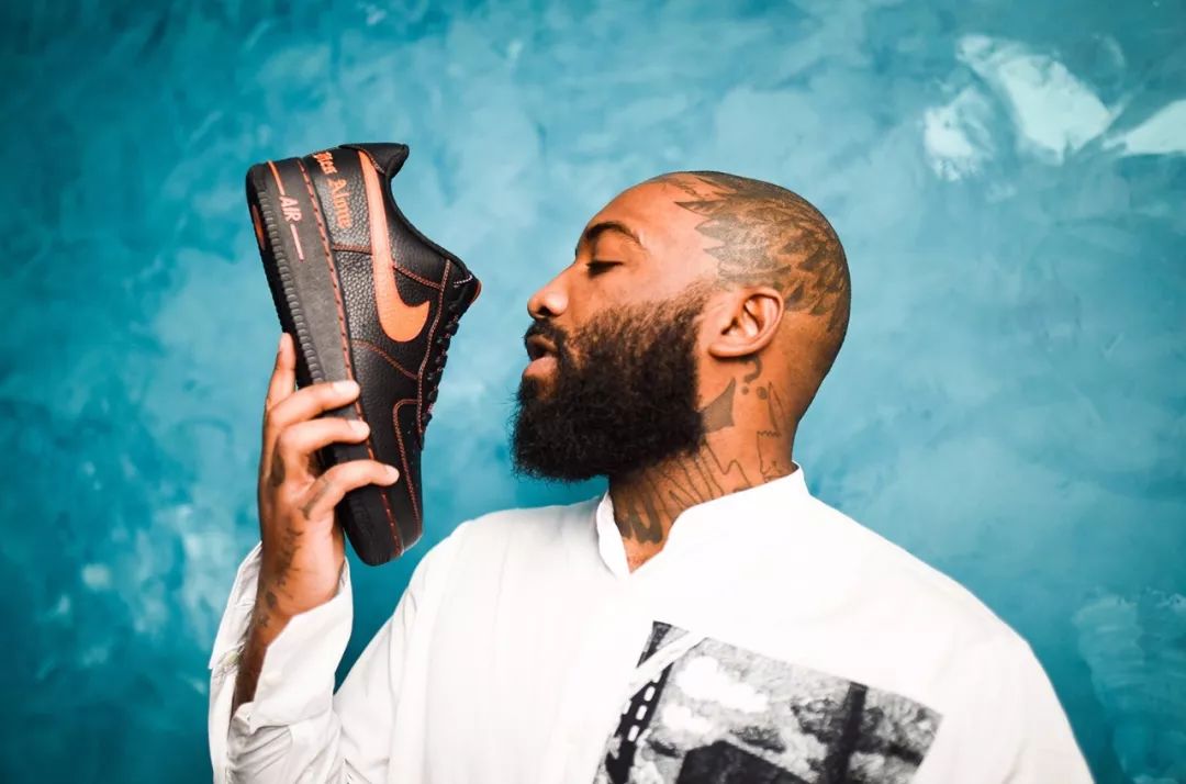 nike鞋子案发现场,nike鞋事件