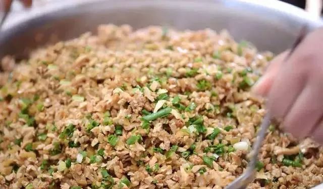 本周上新｜番薯黄夹，贵妃芒，松茸金笋酱……一口吃掉一个春天！