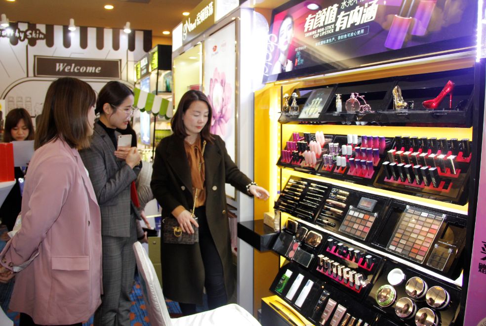 化妆品店的营销细节,南京化妆品店春天营销