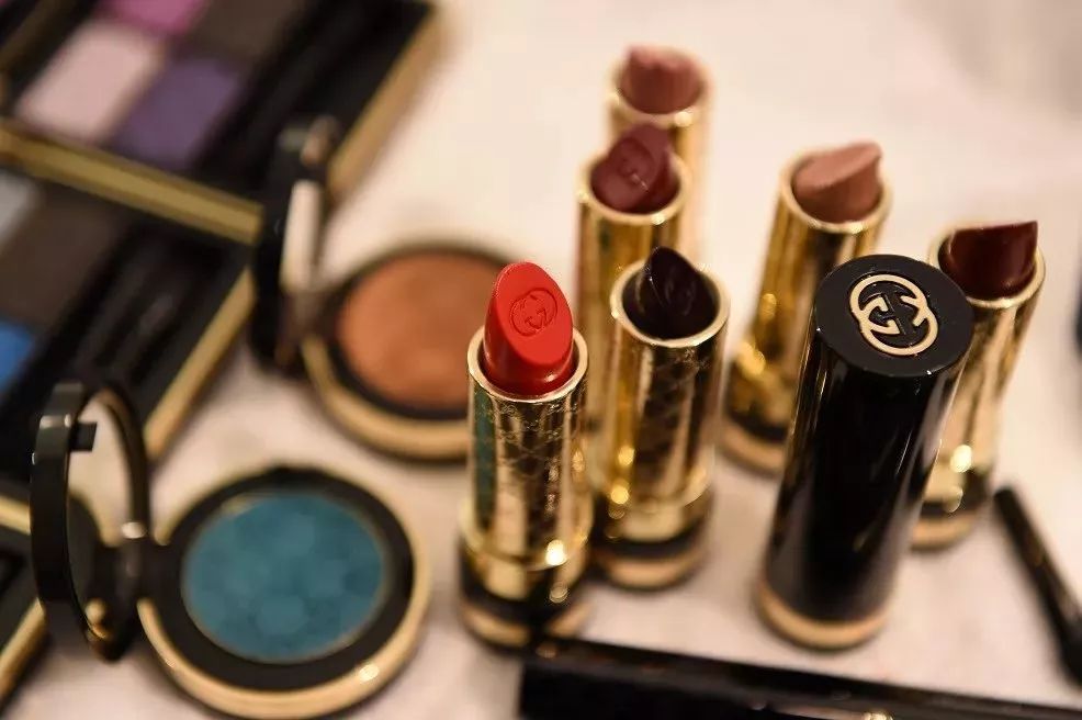 真·美妆界爱马仕要来了！贫民窟女孩这次也能拥有姓名了~