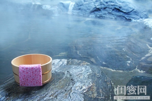 杨紫跟张一山照,杨紫和张一山比较亲密的照片