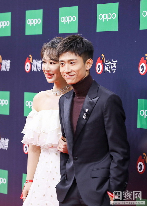 杨紫跟张一山照,杨紫和张一山比较亲密的照片