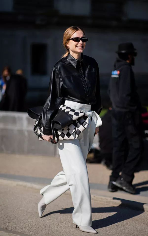 穿上它又酷又有钱，今年一定要买一件