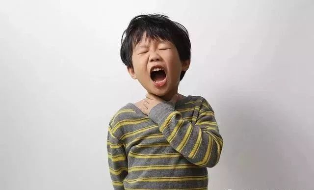 辣条对儿童有多大危害,辣条千万别给孩子吃