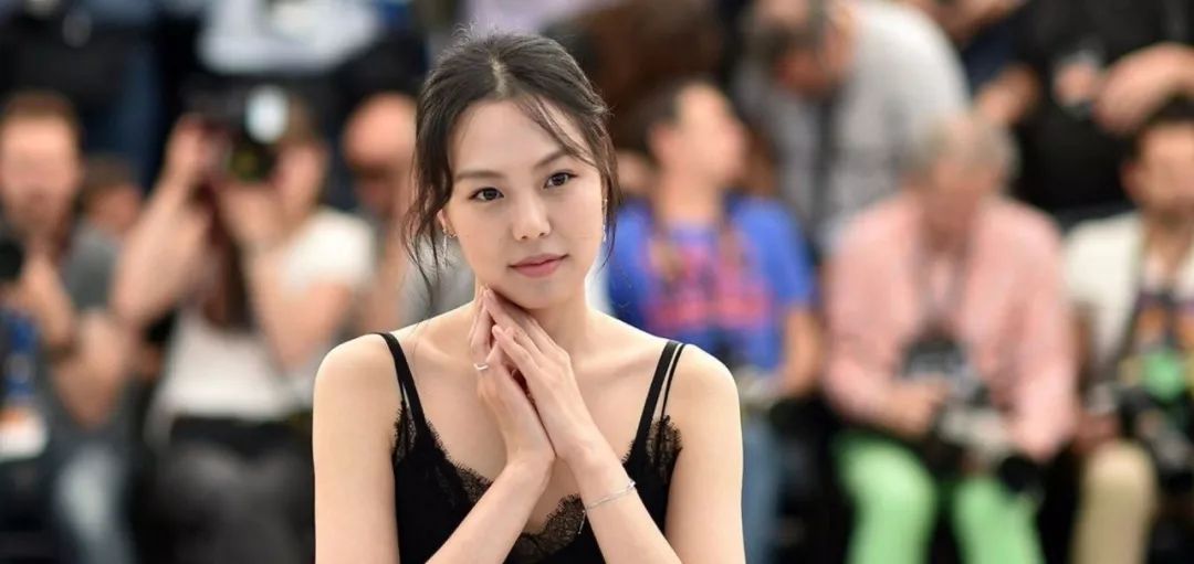 锁骨深浅不一样怎么办,锁骨变得不明显了是什么原因