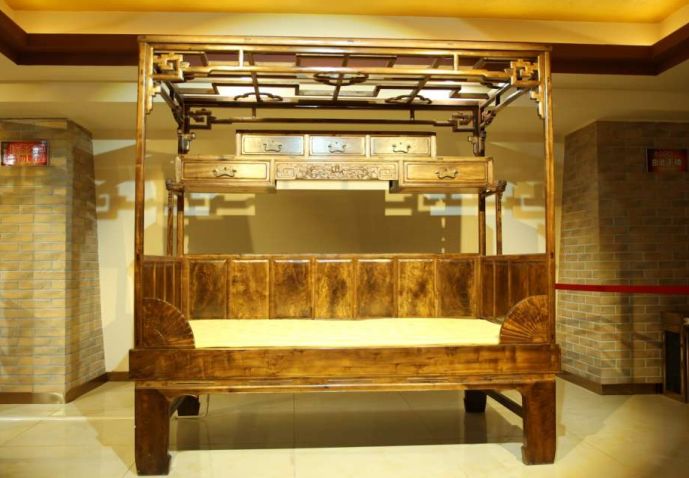 带孩子云游国内外10大顶级博物馆,青岩古镇金丝楠木博物馆