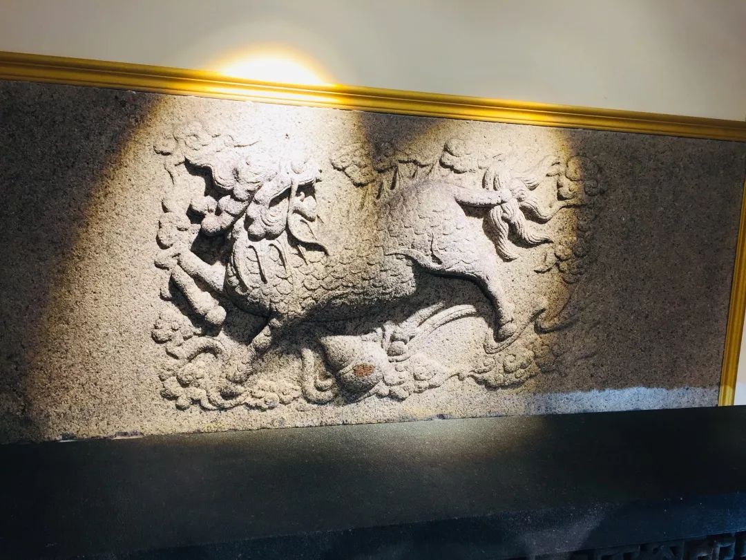 带孩子云游国内外10大顶级博物馆,青岩古镇金丝楠木博物馆