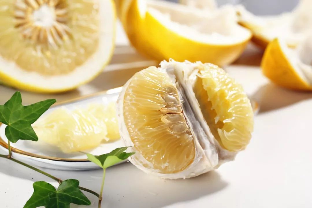 新鲜多汁的柚子又酸又甜,春天唯一的应季鲜柚
