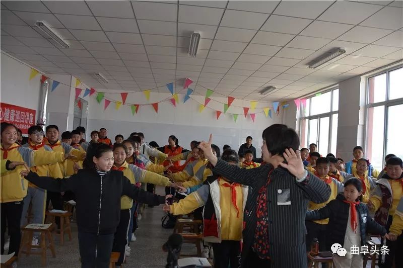 社区开展新时代文明实践宣传讲座,新时代文明实践站道德讲堂第一季