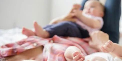 老婆生双胞胎结果却出人意料,妻子怀双胞胎结果却只有一个