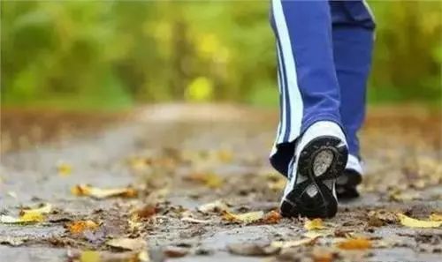 差点被误诊,髋关节炎大腿根疼