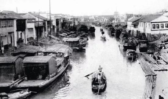 百年石路冷不热闹,百年中山路重塑光辉