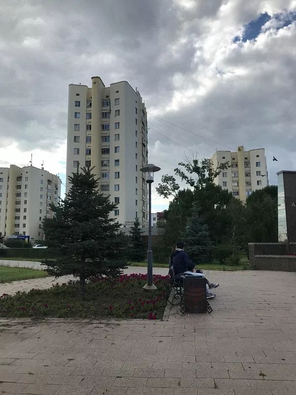 纳扎尔巴耶夫突然隐退的真相与隐忧——哈国行记审思录｜文化纵横