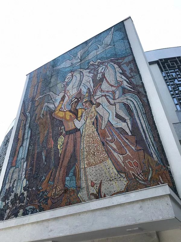 纳扎尔巴耶夫突然隐退的真相与隐忧——哈国行记审思录｜文化纵横