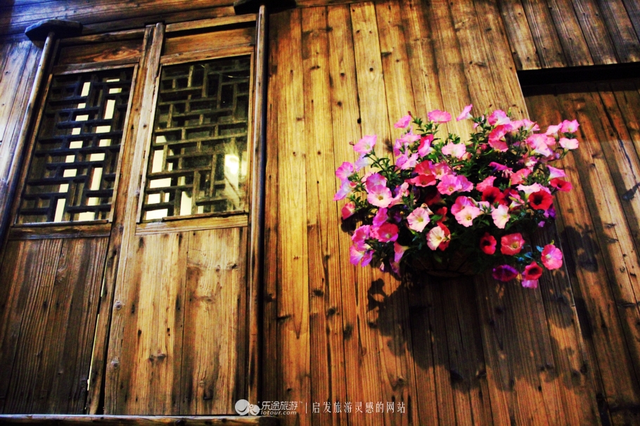 乌镇夜色唯美句子,乌镇夜色美景