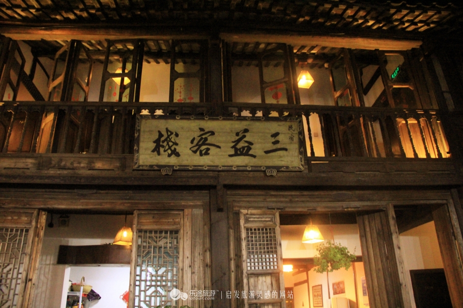 乌镇夜色唯美句子,乌镇夜色美景