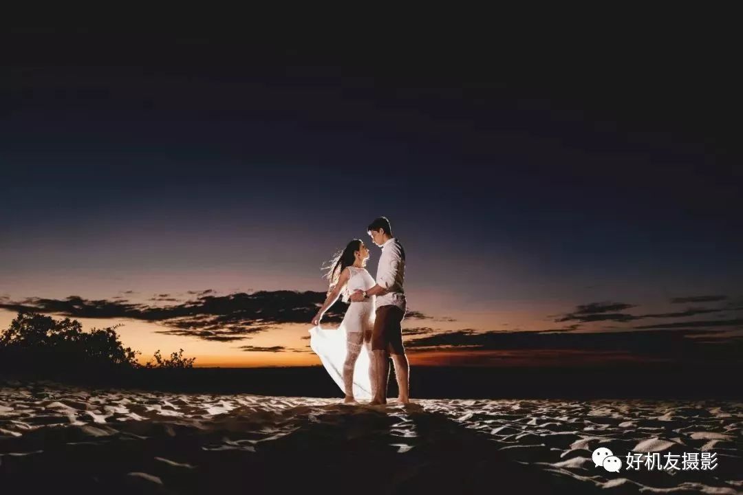 内置闪光灯和外置闪光灯的对比,闪光灯自带配件使用方法