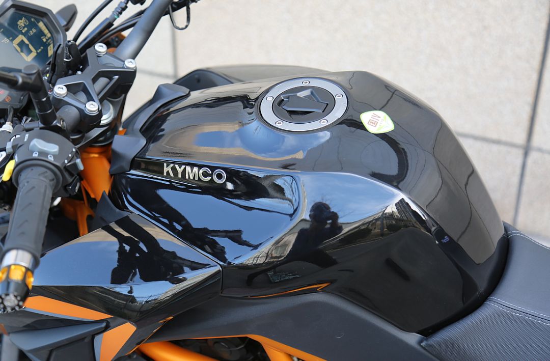 光阳krider400台湾车评,光阳krider400改装外观