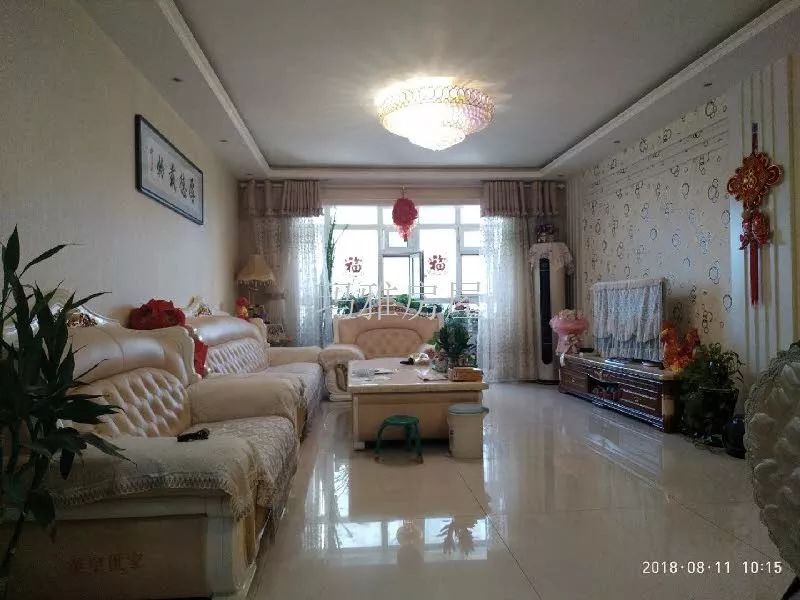 石河子三室二厅50万精装修急卖,石河子二手房大户型推荐