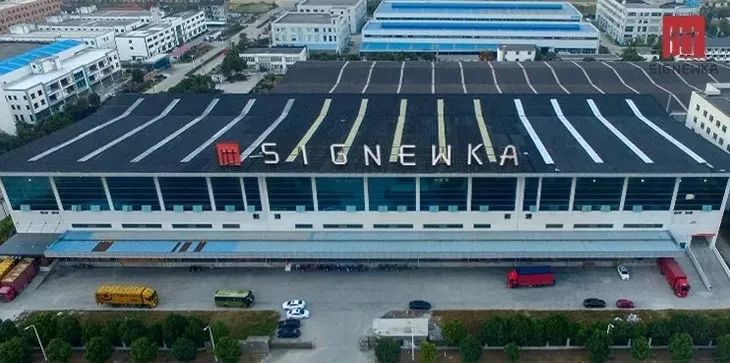 德国变态震动棒，啪啪啪间抚平眼袋、黑眼圈！不用开刀，就能让你年轻十岁！