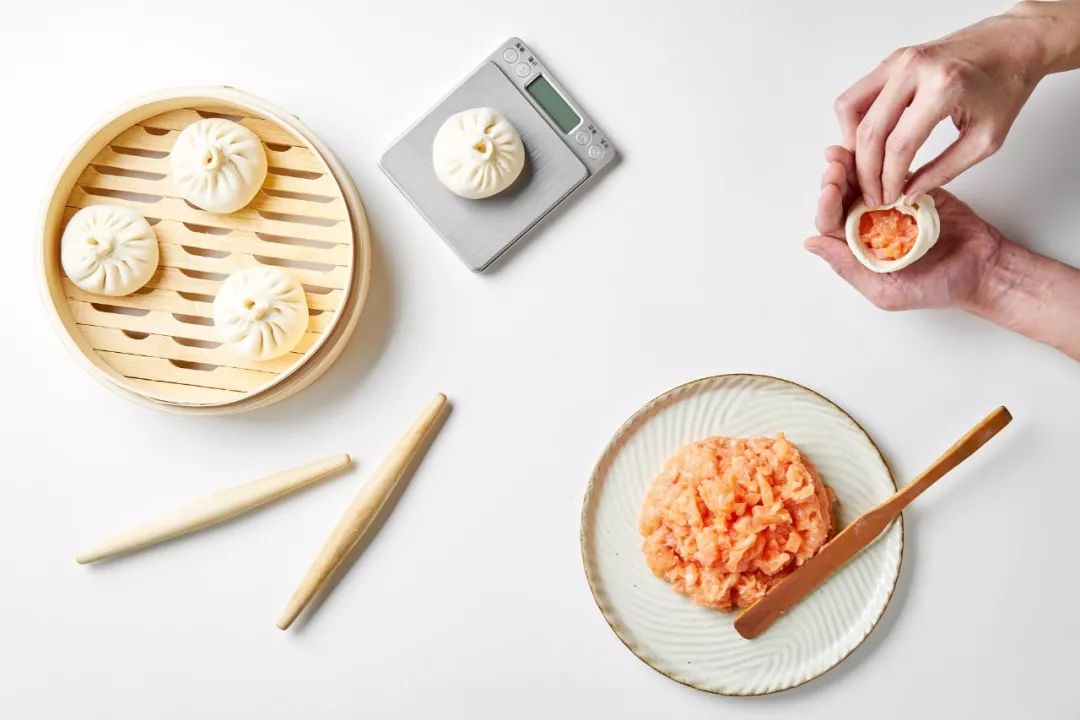 一个月卖20万的锅贴饺子,一年卖50万个包子