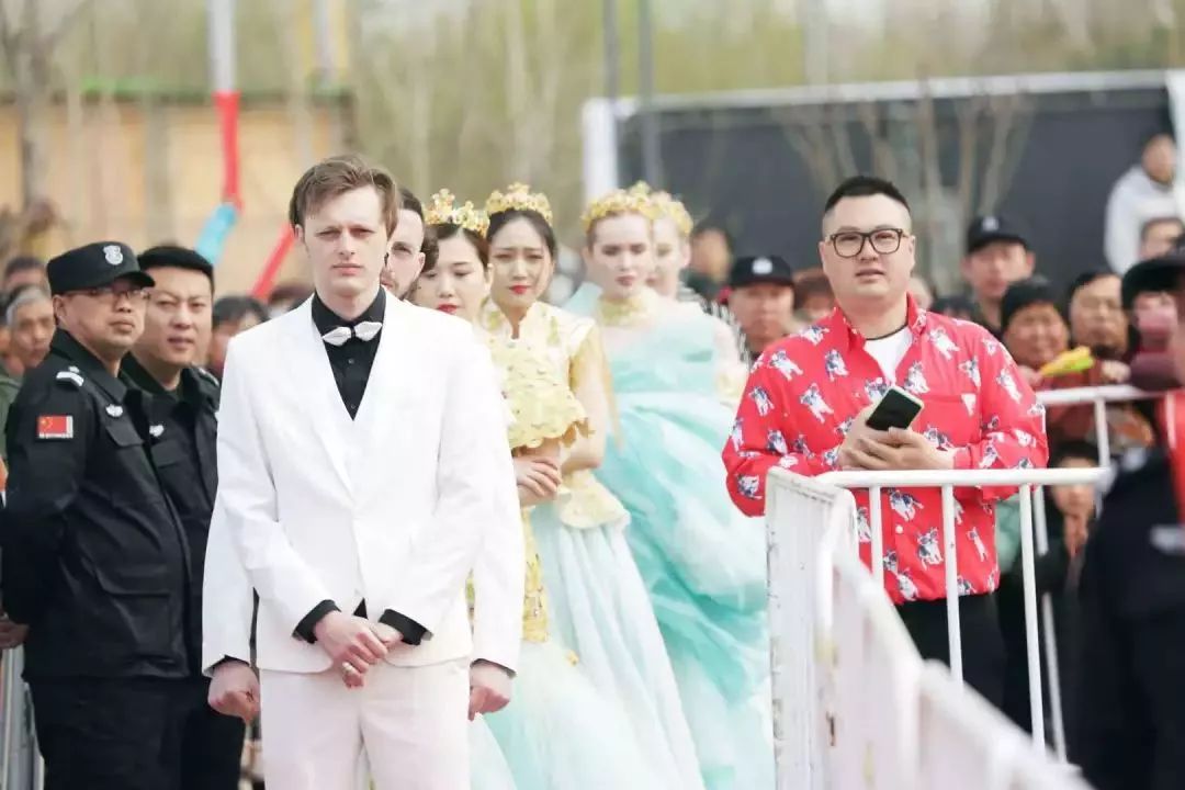 水木年华唱起《一生有你》,水木年华献唱一生有你片尾曲mv