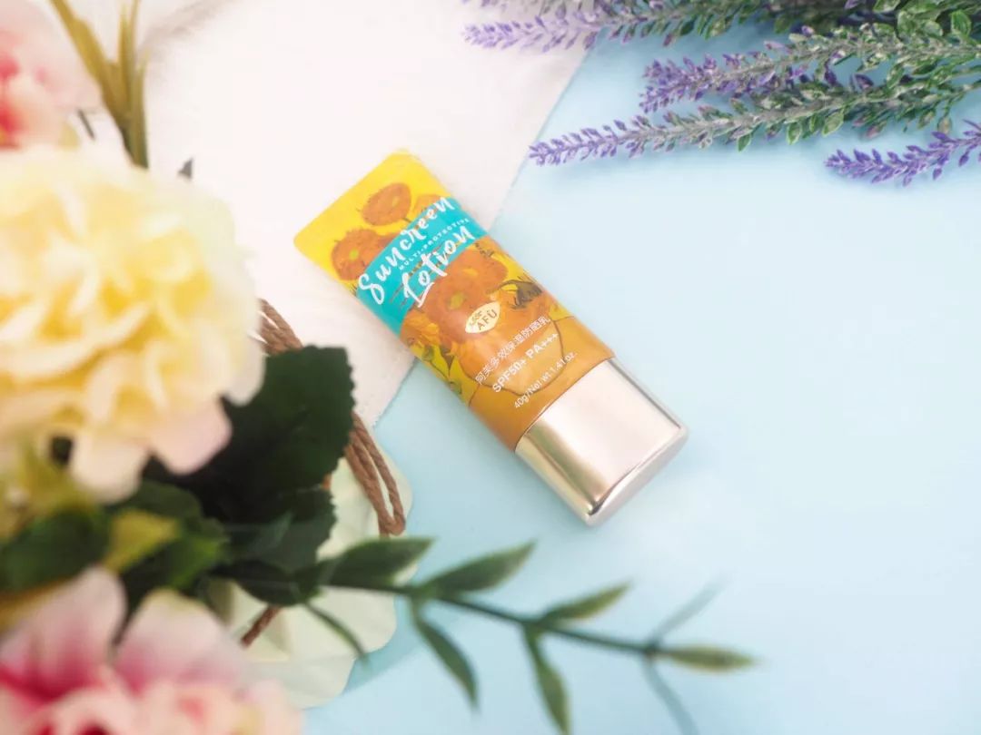 名副其实的防晒乳水润轻薄,平价大碗防晒乳