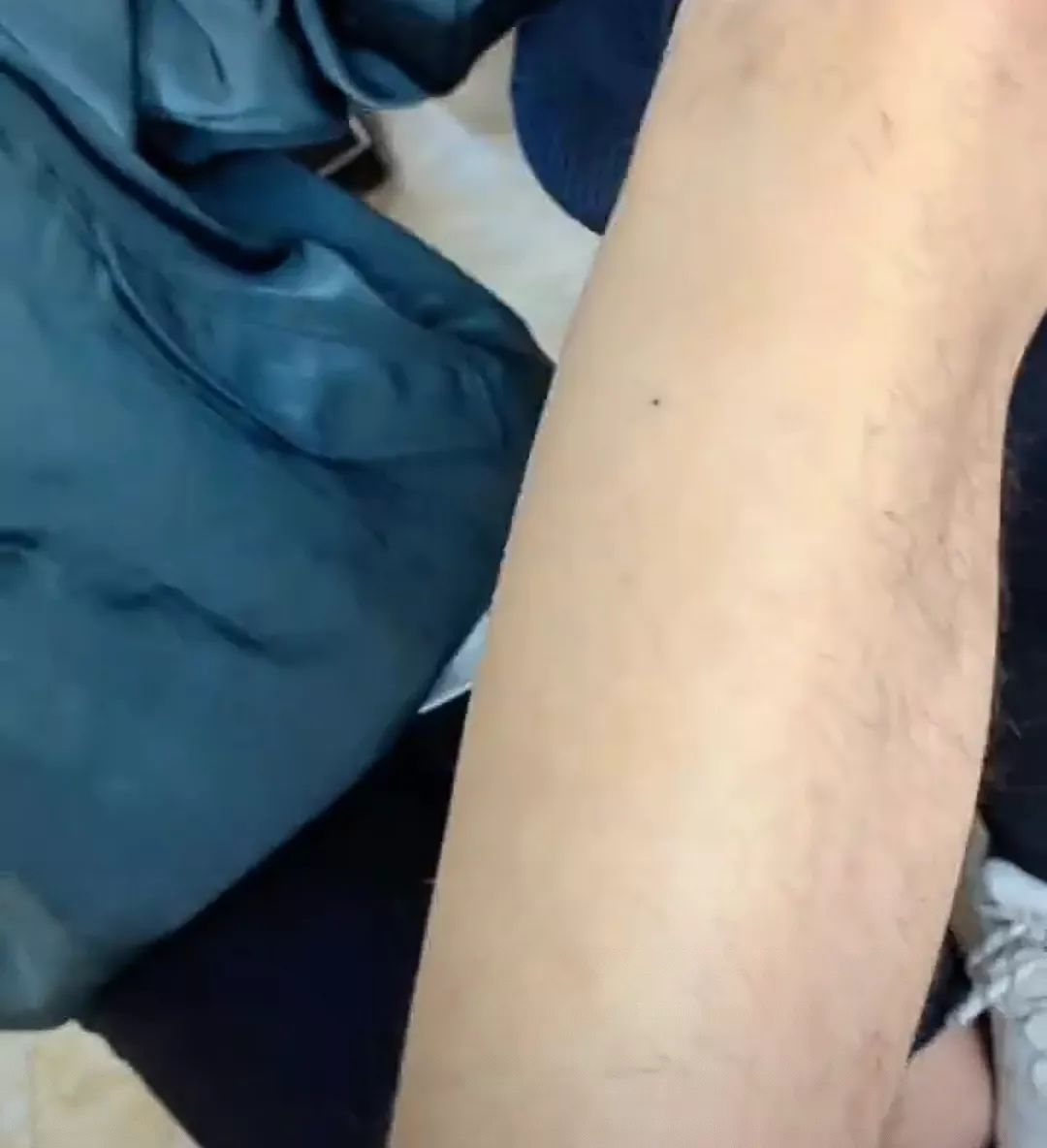 让男生对你爱不释手,让男人爱不释手