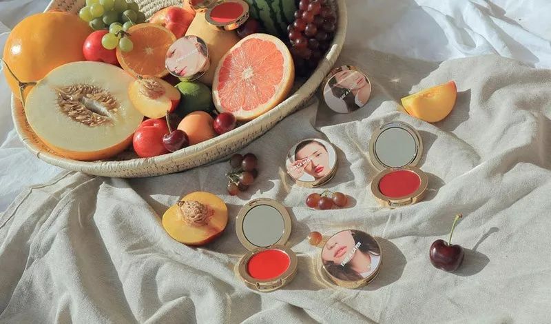 讲干货|软妹or御姐？一块腮红切换妆面风格，做春天最靓的小姐姐～