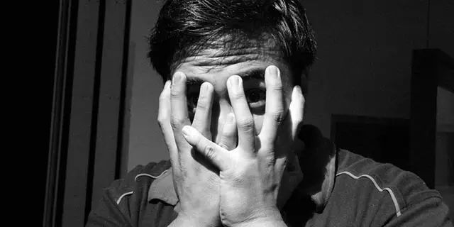 为什么自己会有被害妄想症,如何防止自己的被害妄想症