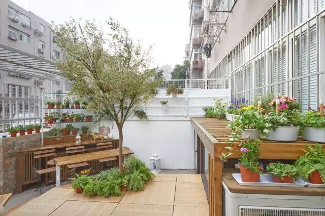 他用14天改造6口之家，只为给她一线生机！