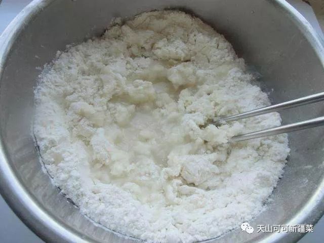 剩饺子怎么做和新包的一样,剩馅除了馅饼饺子包子还能做什么