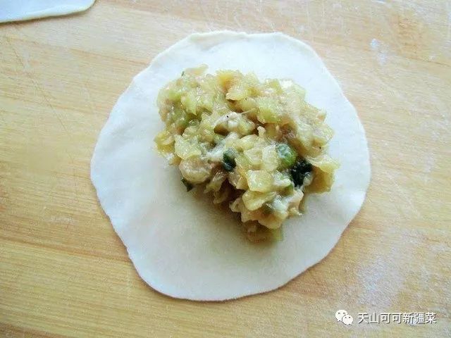剩饺子怎么做和新包的一样,剩馅除了馅饼饺子包子还能做什么