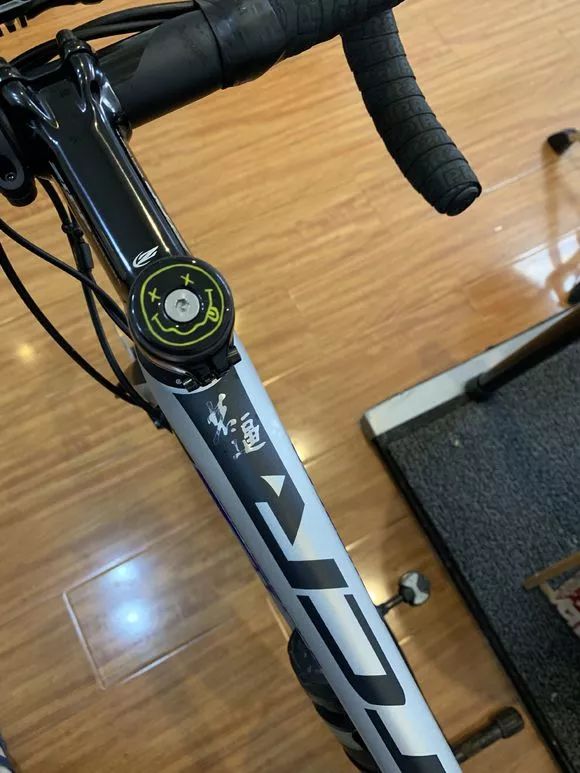 新手骑行必备十大装备,提升骑行感受的小物件