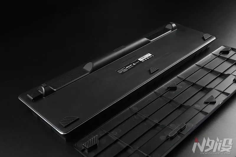 小鸡键盘gk300换电池,盖世小鸡gk300怎么样