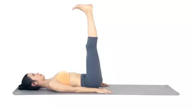 瑜伽初级教程改善宫寒在家练,调理宫寒瑜伽动作