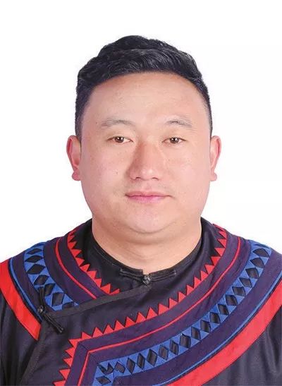 青分享|一条微博热评引发的思考，网友：“这才是新青年”