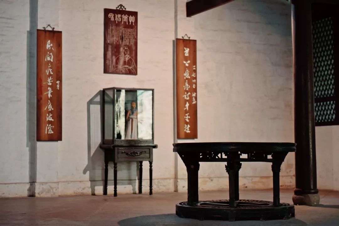 杜甫草堂讲解杜甫的诗,杜甫草堂看杜甫