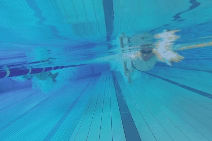 耳朵游泳进水嗡嗡响出不来,游泳耳朵里进水排不出来怎么办