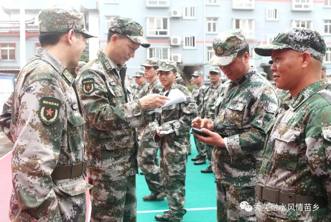 我市开展民兵整组点验和应急演练,民兵应急连点验大会