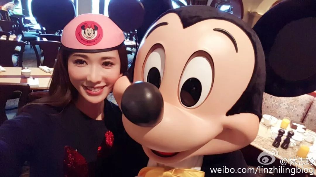 现在去去迪士尼穿搭建议 (游玩迪士尼穿搭)