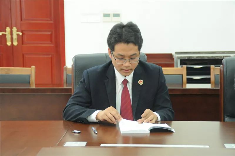 新密：＂服务大局我们干什么、怎么干＂大讨论活动