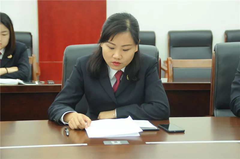 新密：＂服务大局我们干什么、怎么干＂大讨论活动