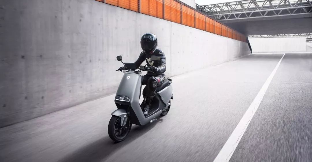 雅迪智能2022款新国标电动车,雅迪电动车新国标最好的型号