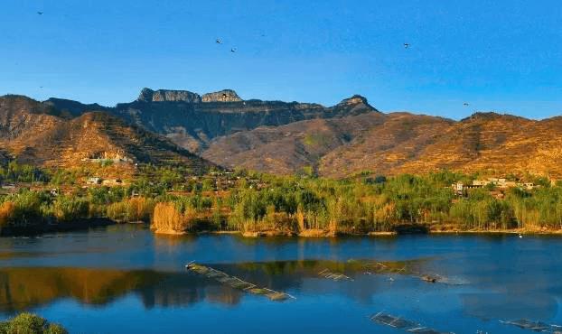 济南老人自驾游好玩的地方,济南野生动物园自驾游从哪个门进